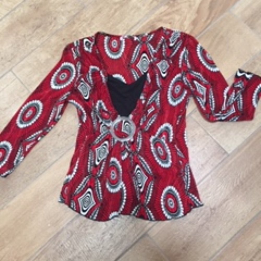 BEAUTIFUL BLOUSE HOLIDAY COLORS SIZE M
